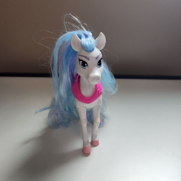 Wild Manes White Horse - Picture 3 of 8